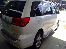 2004 TOYOTA SIENNA, WHITE, XLE MODEL, 3.3L, AT, AWD.   Z26397